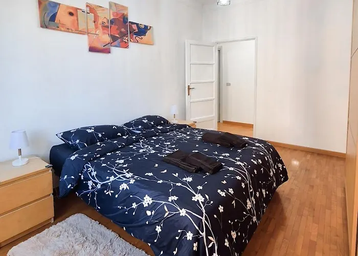 Comfortable Two-room In Mailand