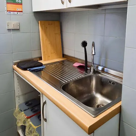 Comfortable Two-room In Daire Milano